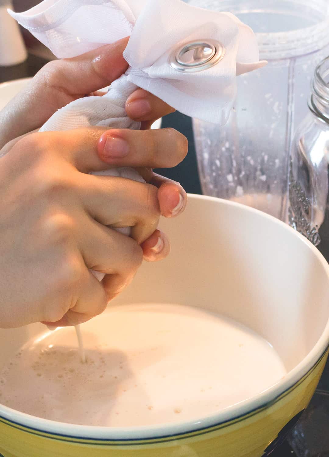 Coconut Milk - easy way to make homemade raw vegan coconut milk. Only 2 ingredients! I love this recipe, coconut milk is my favorite plant milk. | thehealthfulideas.com