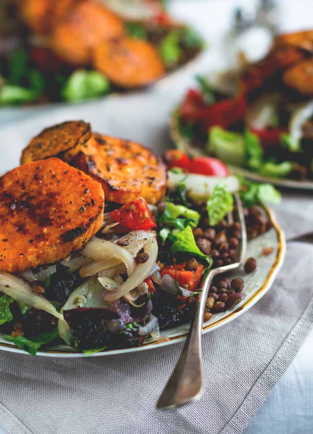 Du Puy Lentil Salad with Fennel and Sweet Potatoes - we LOVE this recipe! It's filling, flavorful, vegan, and really easy to make. Du Puy lentils have a nutty flavor and combined with the sweet potatoes and fennel it's absolutely devine! | thehealthfulideas.com