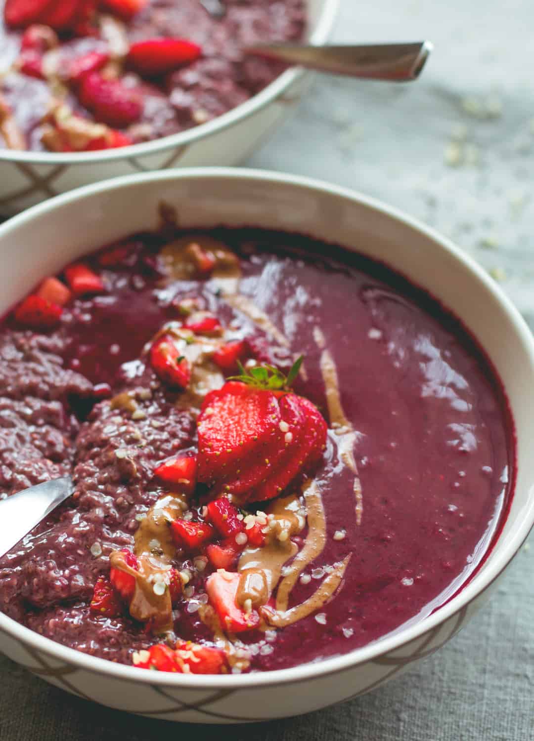 Berry Chocolate Chia Parfait - delicious vegan breakfast you wil love! Chocolate Acai chia pudding and berry chocolate sorbet. (raw, vegan, GF) | thehealthfulideas.com