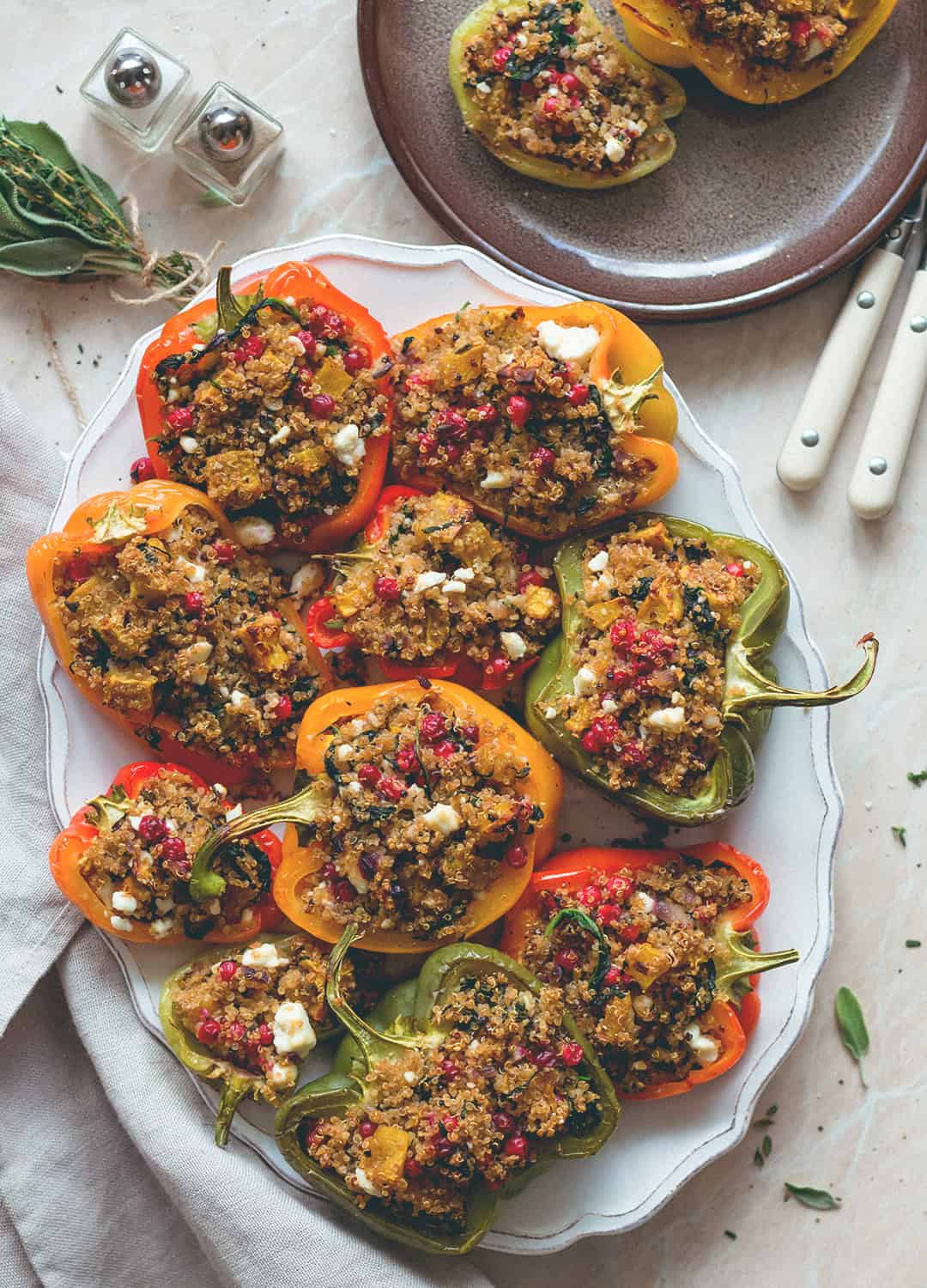 Quinoa Stuffed Bell Peppers with Butternut Squash, Cranberries, and sage (vegan, GF) I totally love this recipe! Perfect for fall, comforting, hearty, and filling. | thehealthfulideas.com