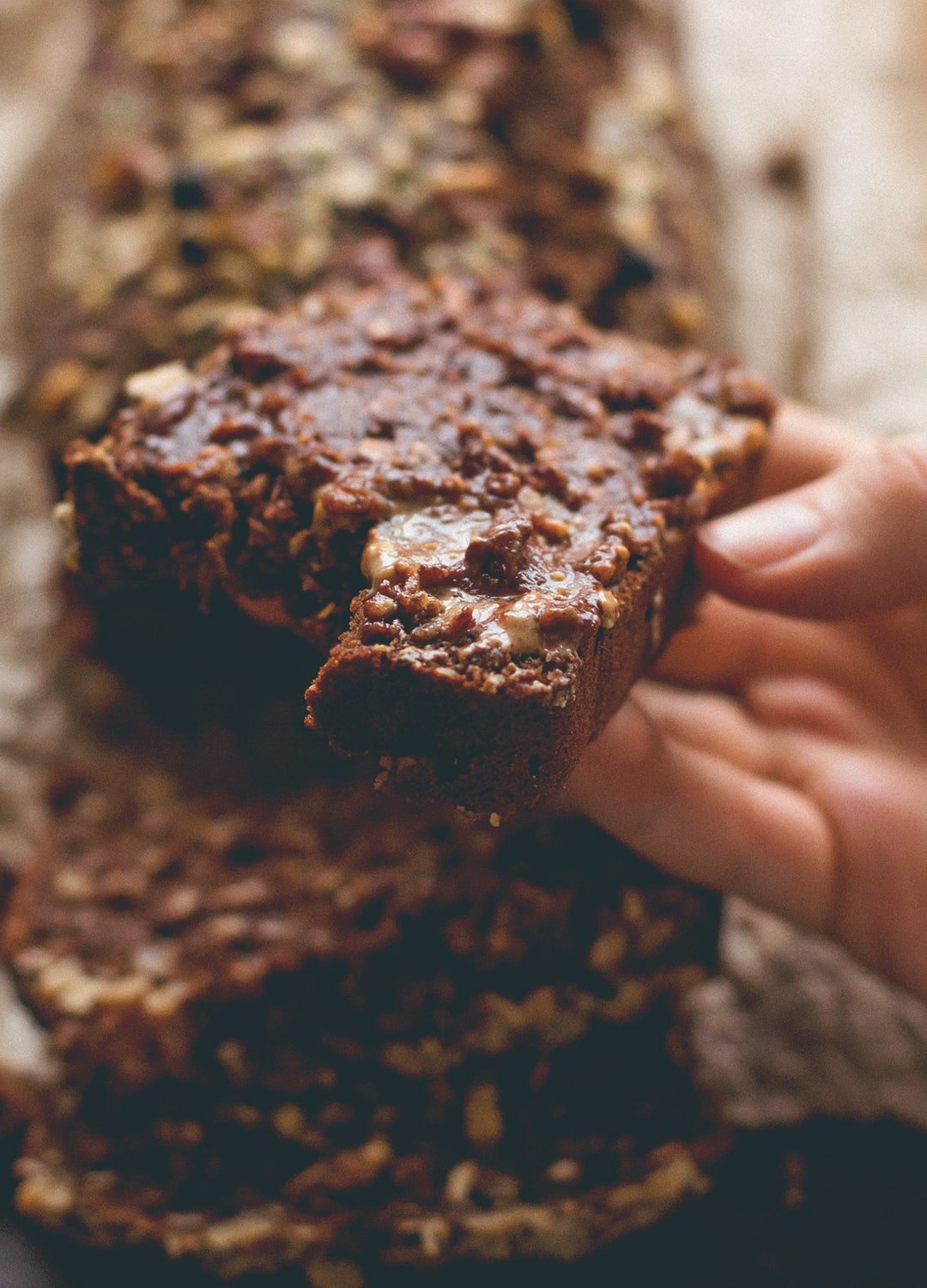 Gingerbread Banana Bread (vegan, GF) - the most delicious, comforting, healthy, and festive banana bread! I love this recipe. It's the perfect breakfast for Christmas Day morning. | thehealthfulideas.com