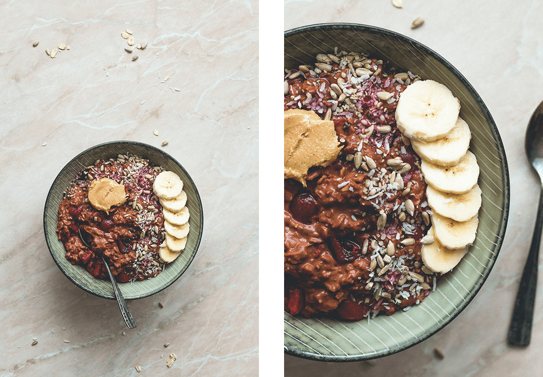 Sour Cherry Chocolate Oatmeal - this oatmeal is creamy, decadent, and chocolatey. It's like having dessert for breakfast, you'll love this recipe. Simply, easy to make & delicious. | thehealthfulideas.com