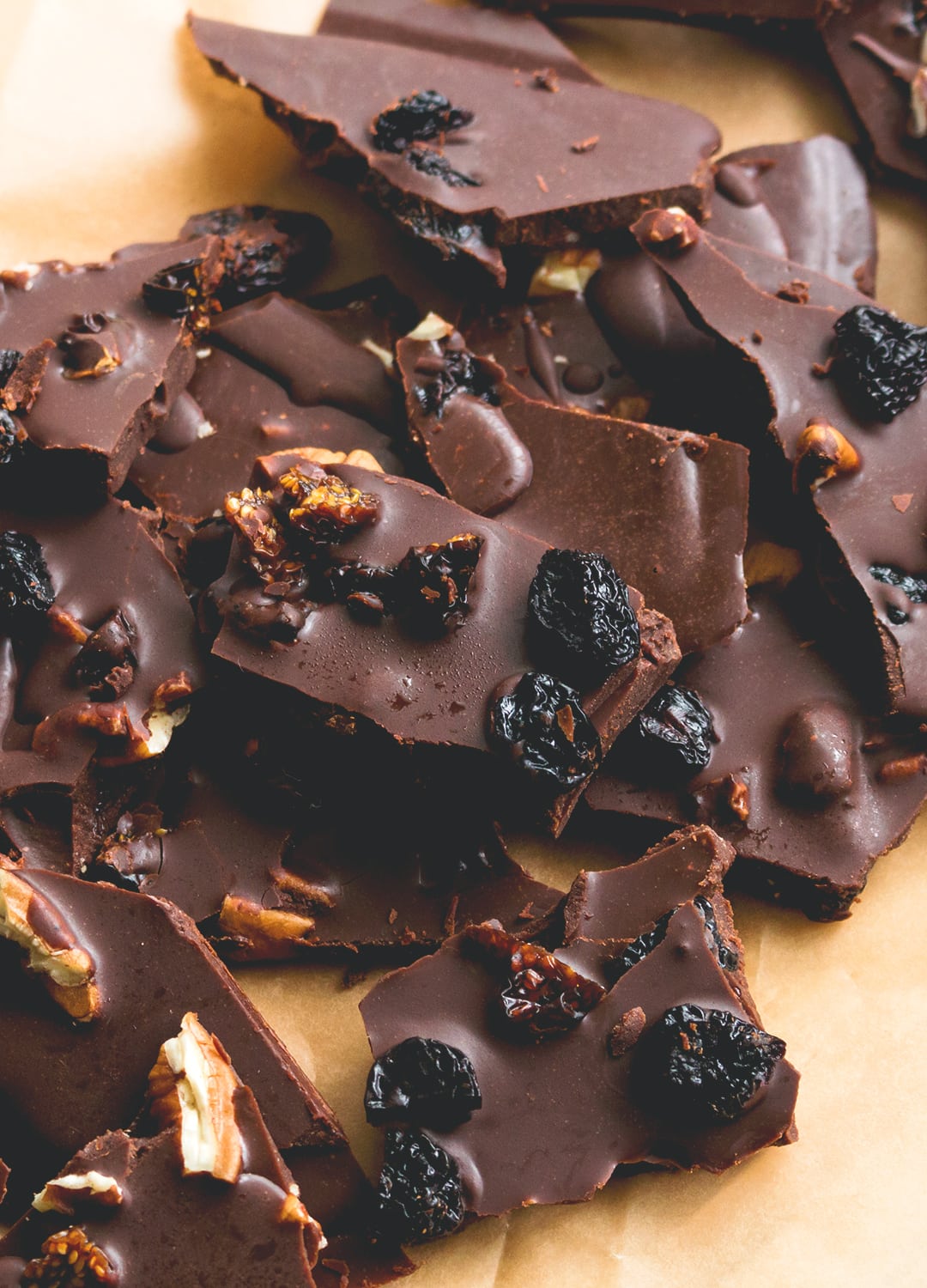 Sour Cherry Pecan Chocolate Bark - raw, vegan, really delicious, AND easy to make! We love this chocolate bark and you will too! | thehealthfulideas.com