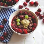 Cherry Chocolate Oatmeal - healthy vegan breakfast recipe. Easy to make and really delicious! I love to make this in the summer! Cherries, cacao, plant milk, oats - that's basically it! | thehealthfulideas.com