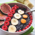 Cherry Blueberry Oatmeal with Acai - blueberries, cherries, and acai create such a delicious combination, you won't believe you aren't eating a dessert! Vegan and gluten free recipe. | thehealthfulideas.com