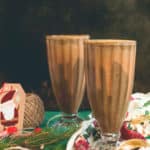 Chocolate Cherry Green Smoothie - delicious smoothie recipe that's great on any day of the week during the holidays! Creamy, sweet, satisfying, and extra chocolatey. | thehealthfulideas.com