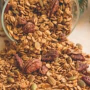 Gingerbread Granola - delicious and healthy alternative to store bought granola that's usually full of sugar. I love this recipe! Gingerbread flavored granola is heavenly, it's the ultimate Christmas snack. | thehealthfulideas.com
