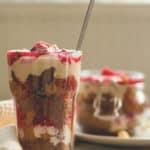 Chocolate Chia Parfait with Cashew Cream and Strawberry jam aka the BEST breakfast recipe ever! This parfait is totally amazing, I LOVE it. (vegan, GF) | thehealthfulideas.com