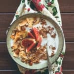 Gingerbread Quinoa Porridge with Toasted Coconut Flakes - vegan GF, and absolutely delicious. The PERFECT Christmas festive porridge! Creamy, spiced to perfection, sweet, satisfying, hearty, and filling. | thehealthfulideas.com