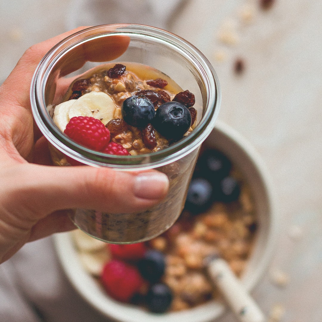 Apricot Overnight Oats ⋆ 5 Minutes to Prep for Breakfast on the Go!