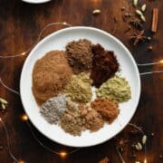 cropped-Christmas-Spice-Blend-10.jpg