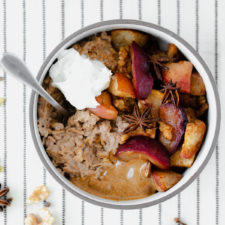 https://thehealthfulideas.com/wp-content/uploads/2020/11/Winter-Spiced-Oatmeal-with-Roasted-Fruits-SQUARE-225x225.jpg