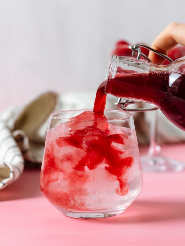 cropped-Raspberry-Simple-Syrup-6.jpg