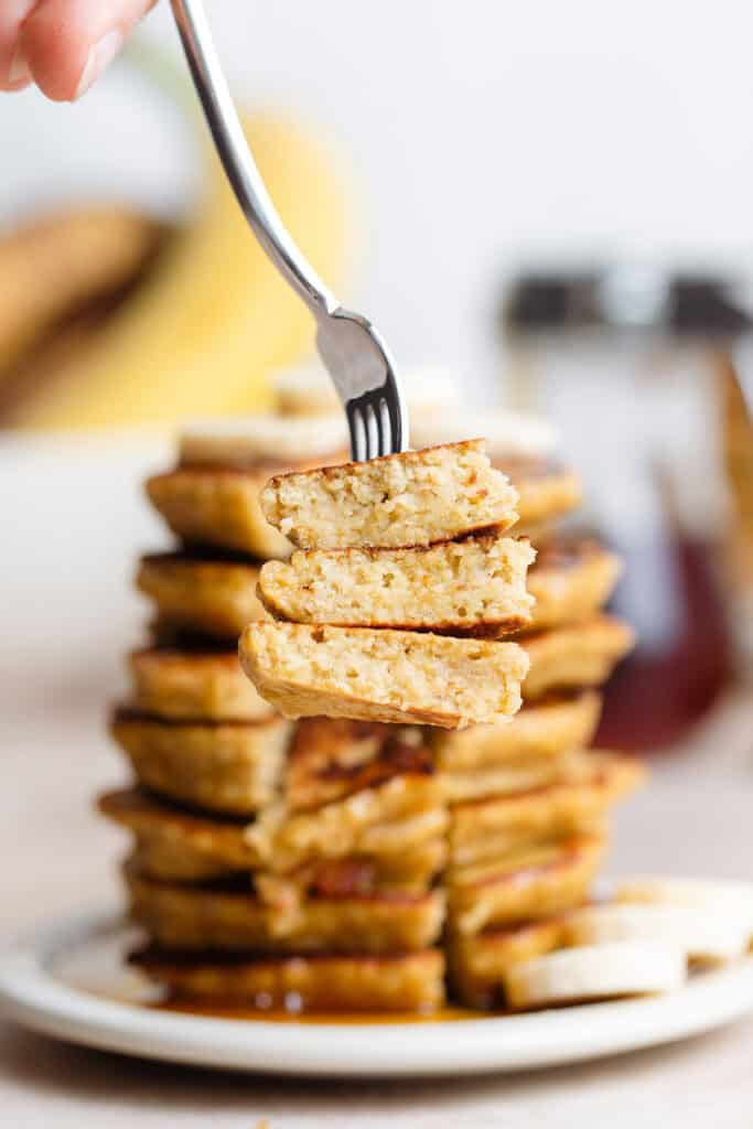 3 Ingredient Banana Oat Pancakes - The Healthful Ideas