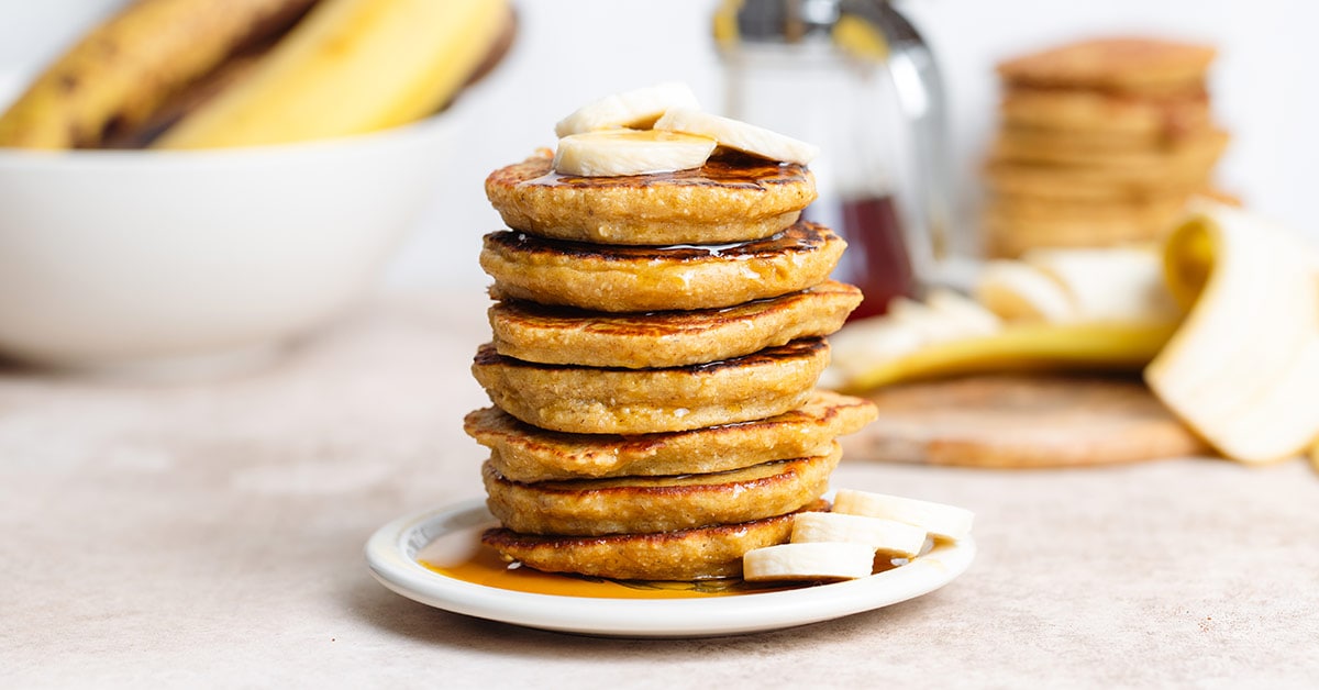3 Ingredient Banana Oat Pancakes - The Healthful Ideas