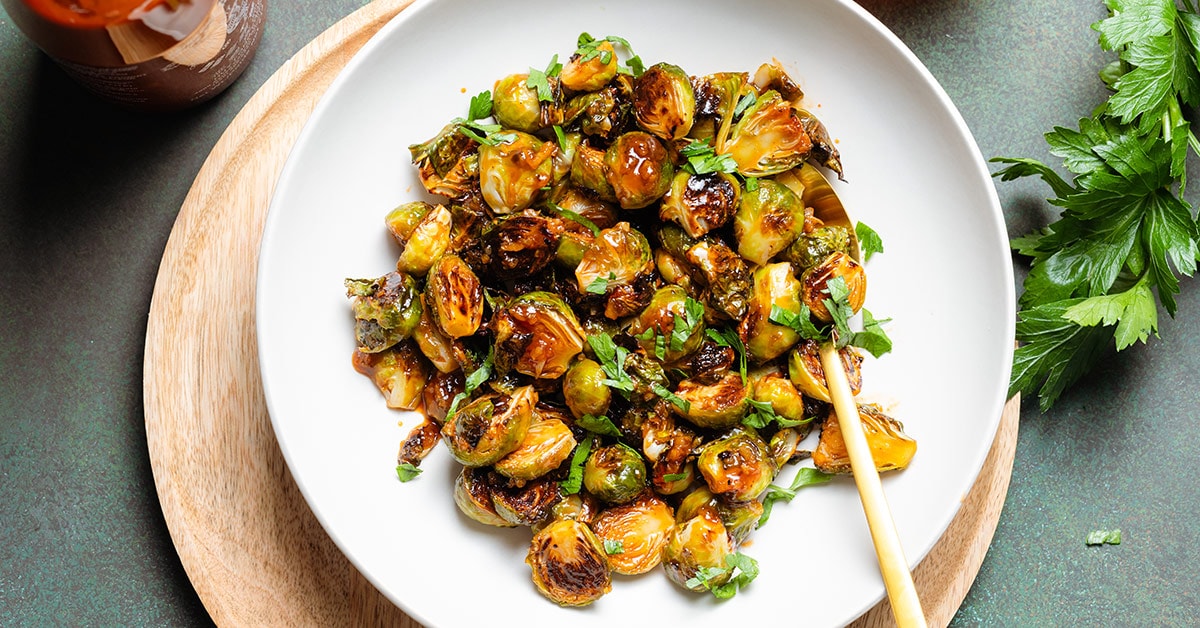 Honey Sriracha Brussels Sprouts - The Healthful Ideas