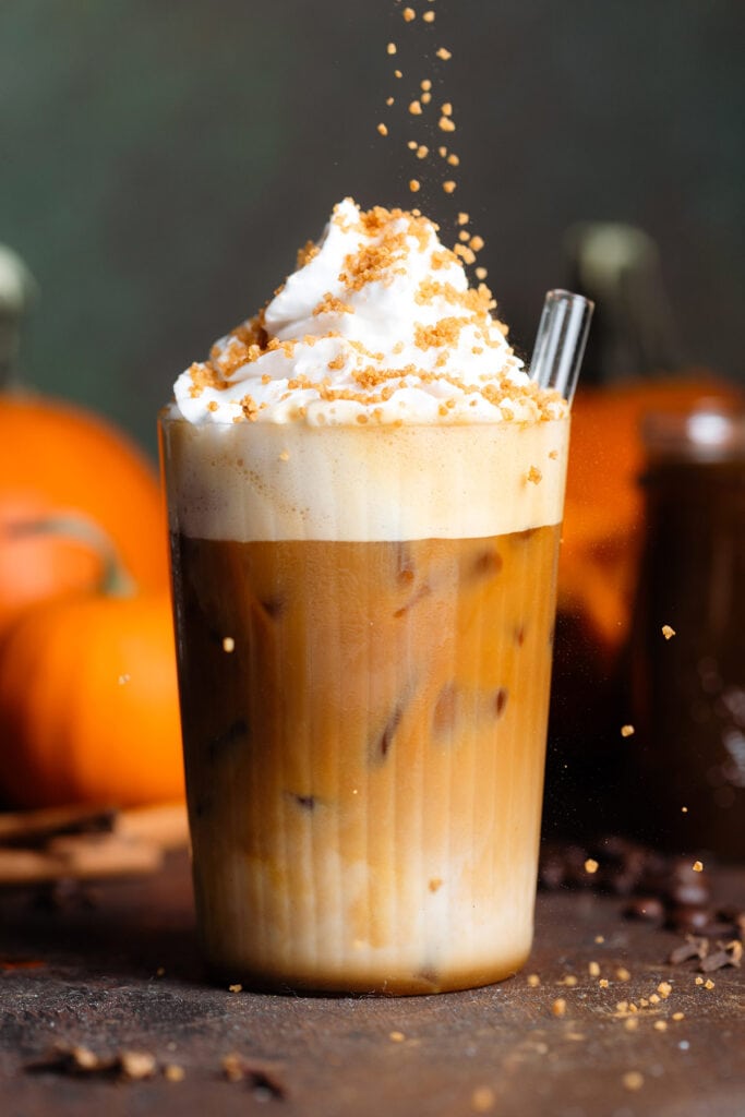 Iced Pumpkin Spiced Latte - The Healthful Ideas