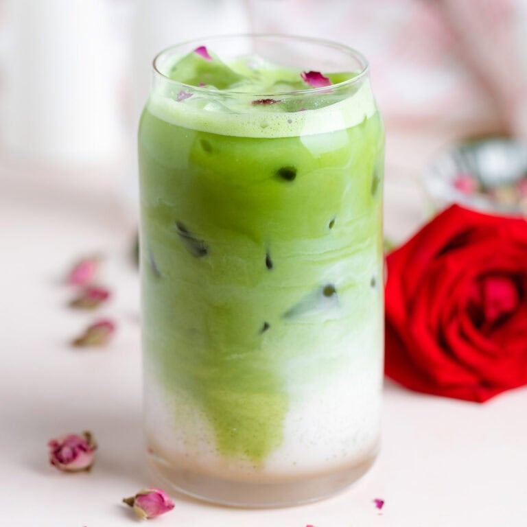 Rose Matcha Latte - The Healthful Ideas