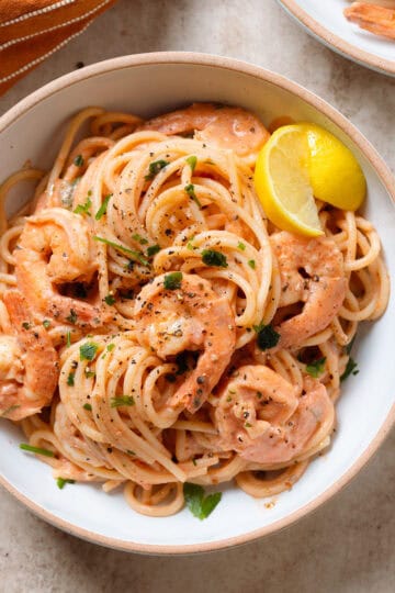 Creamy Tomato Shrimp Pasta - The Healthful Ideas